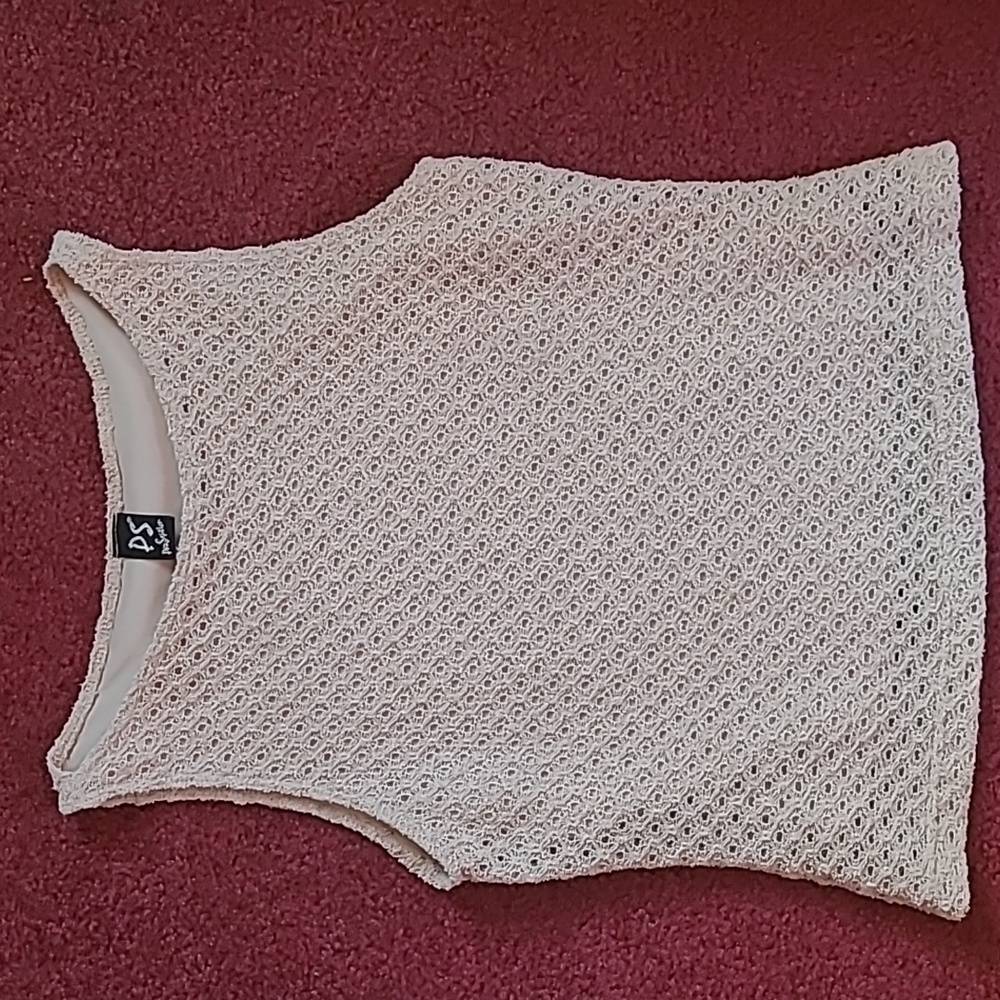 Woman's crocheted tank top